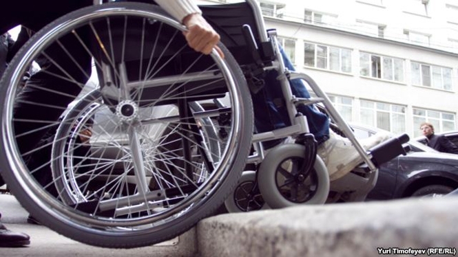 Как людям с инвалидностью установить или продлить свой статус во время военного положения