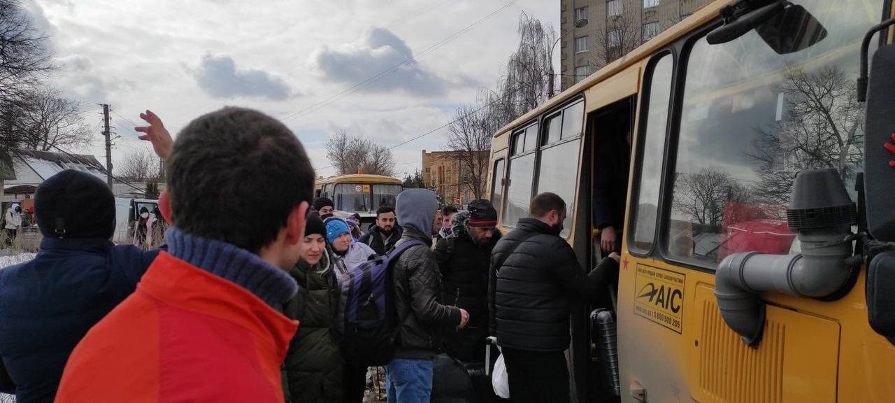 З пологового будинку № 2 міста Маріуполь російські війська депортували 70 чоловік