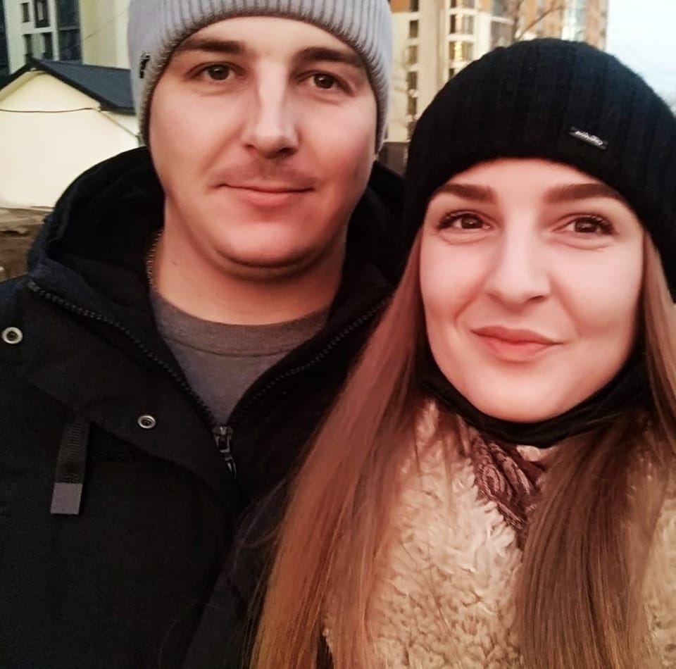 Герой Украины Степан Тарабалка с женой