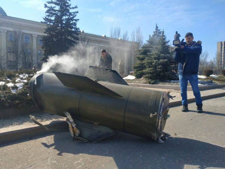 Над Донецьком збили ракету, є загиблі. Окупанти звинувачують ЗСУ, у Міноборони це спростовують