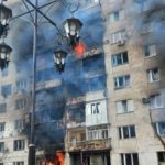За одну ніч окупанти обстрілами підпалили майже 30 будинків у Рубіжному. Є загиблі, — Луганська ОВА