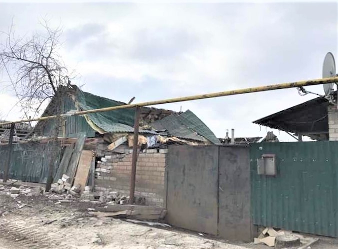 На Луганщині окупанти влучили по лікарні у Лисичанську та обстріляли Кремінну. Яка ситуація в області (ФОТО)