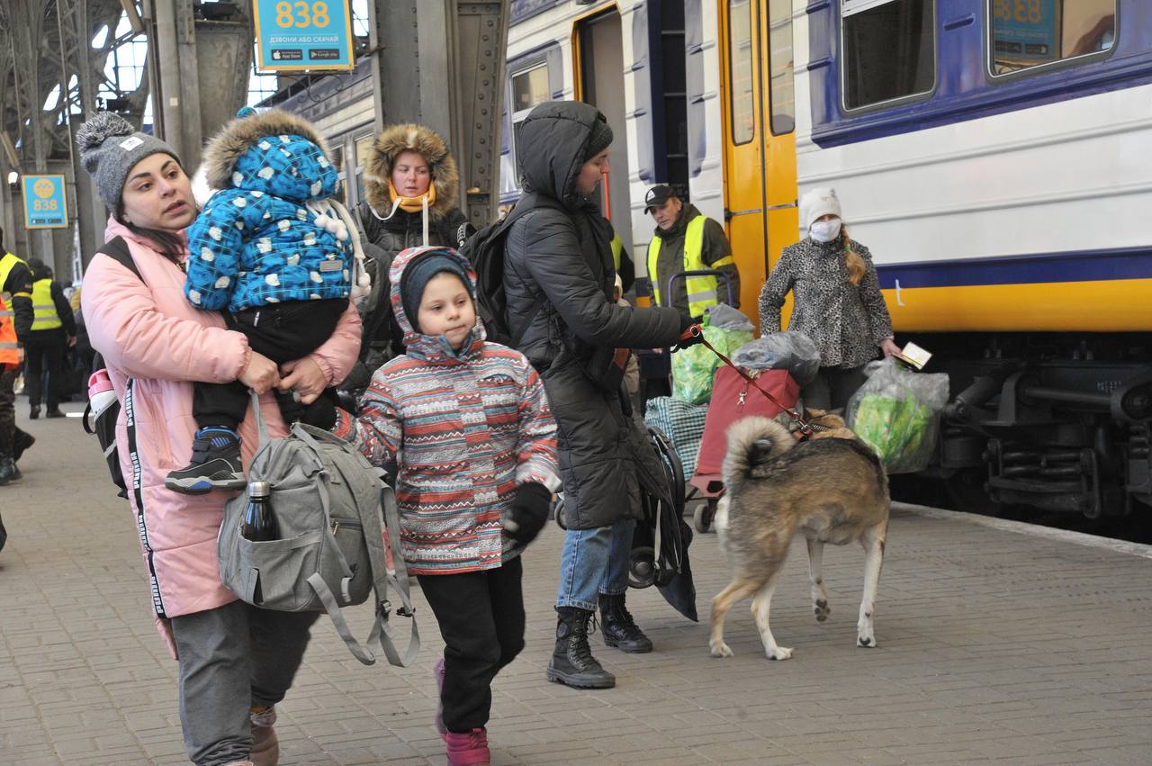 Евакуаційні потяги з Донеччини та Луганщини 15 березня