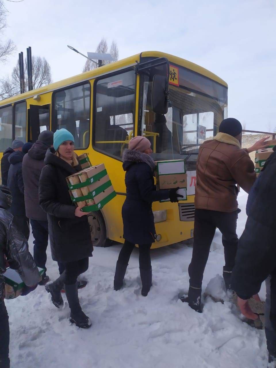 За второй день эвакуации из Луганщины вывезли еще более 1,7 тысячи гражданских