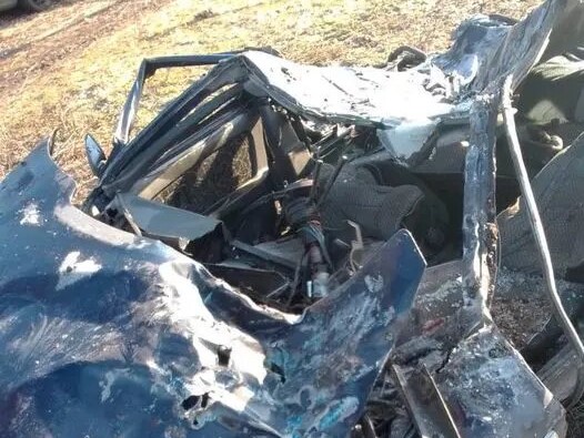 В Сумской области оккупанты раздавили автомобиль с мужчиной, который пытался остановить их технику