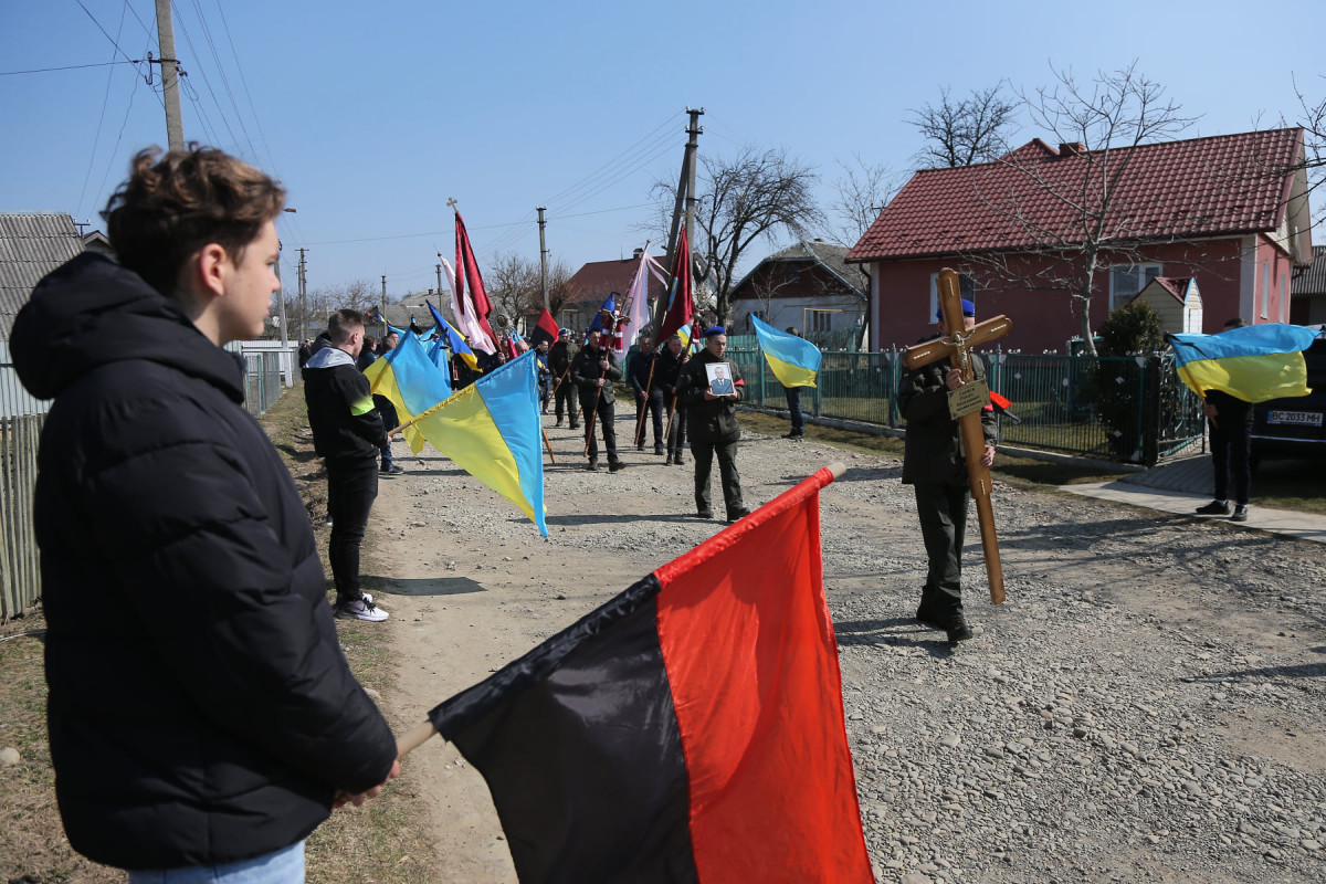 Погиб за Украину. Чествуем минутой молчания майора Национальной гвардии Украины Романа Собкива 2