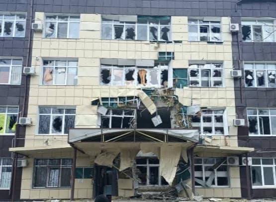 Росіяни обстріляли медзаклад у Сєвєродонецьку. На Луганщині більше немає вцілілої лікарні, — голова ОДА 6