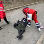 Война в Украине, день 42-й: оккупанты обстреляли 2 очереди за гумпомощью и расстреляли автобус на трассе Изюм-Славянск