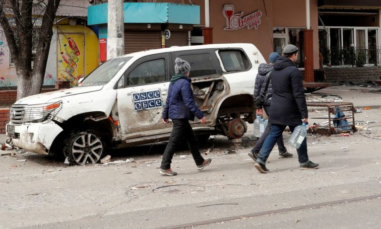 На Донбасі росіяни та їхні найманці захопили у полон працівників ОБСЄ,  — Reuters