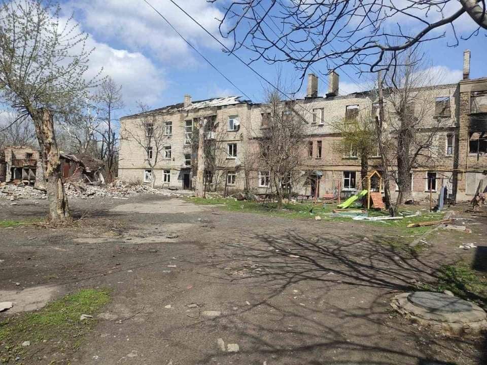 Окупанти перебили газогін у Новодружеську на Луганщині та зруйнували 2 багатоповерхівки