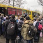 "Зеленые коридоры" на 3 апреля: вывозят из Мариуполя и Бердянска на Запорожье и с Луганщины на Бахмут