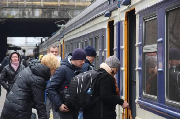 28 квітня зі сходу на захід вирушить один евакуаційний потяг, — Укрзалізниця