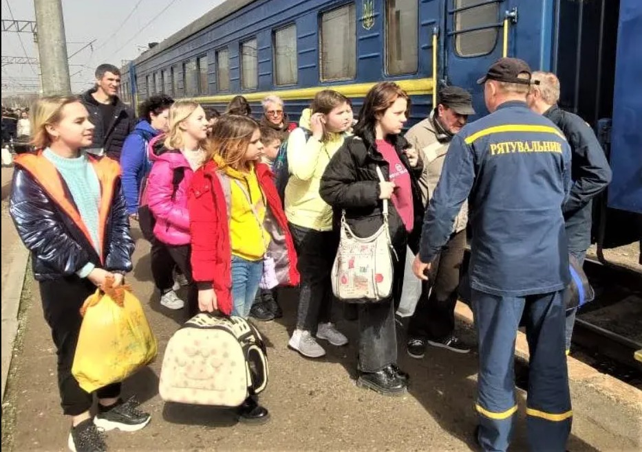 29 апреля из Покровска на запад Украины отправится один эвакуационный поезд