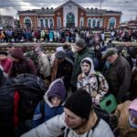 Евакуація зі сходу: Потяги з Краматорська відновили. Чим виїхати 8 квітня з Донеччини