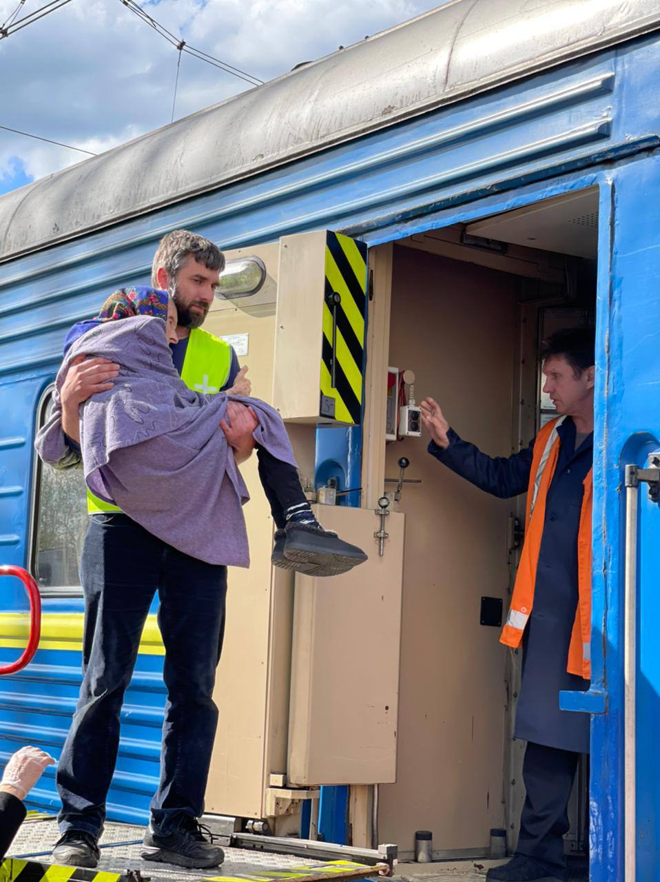 28 апреля из Покровска на запад отправится один эвакуационный поезд