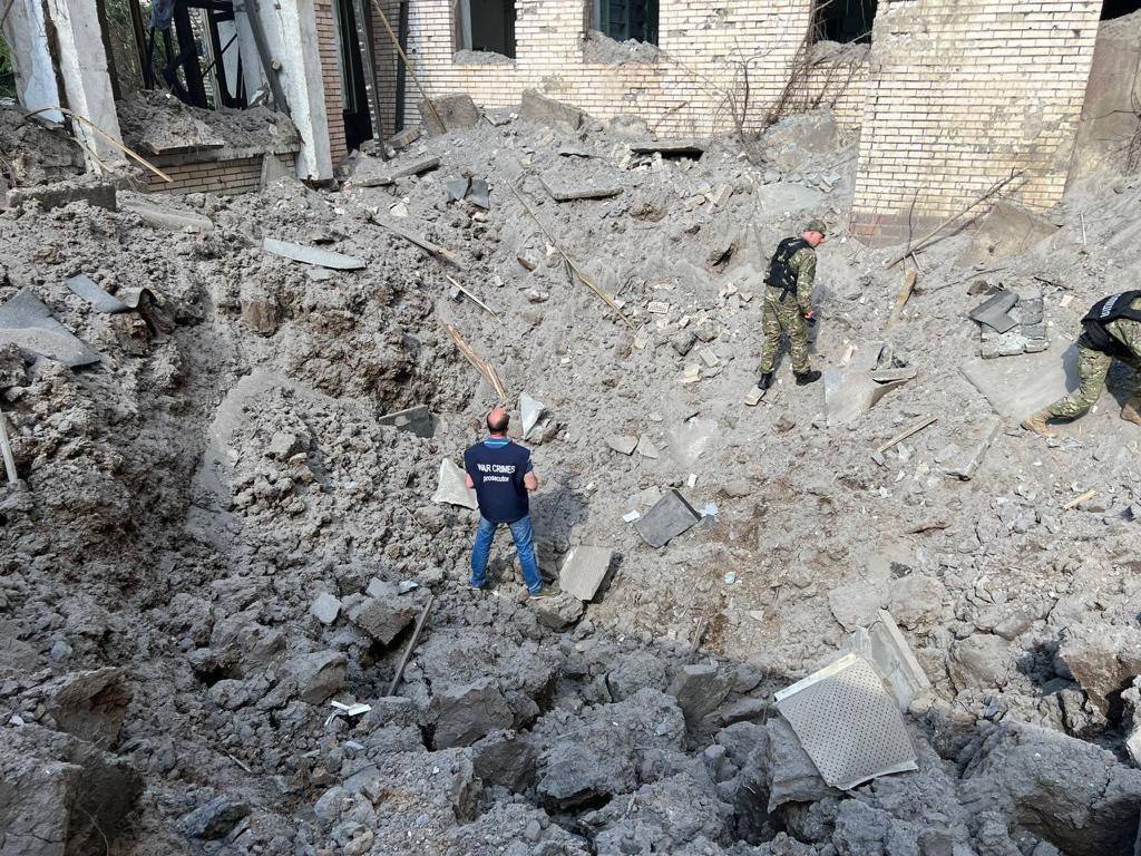 Российские войска разрушили больницу на “Славкурорте”, — Офис генпрокурора