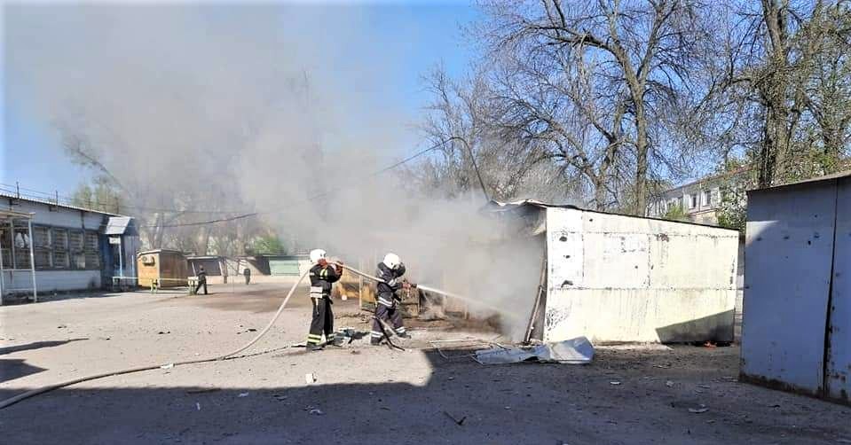 пожежа на гаражах в Луганській області