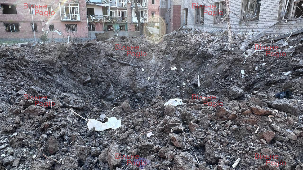 23 травня росіяни знов обстріляли будівлю інязу в Бахмуті на Донеччині