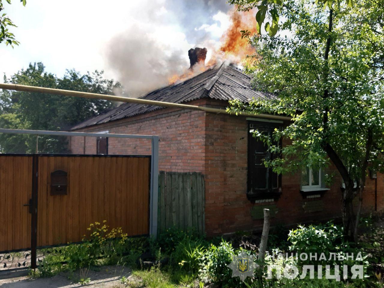 Летіли ракети та “Гради”: 25 травня на Донеччині обстрілами пошкодили ще 27 будівель (фото) 5