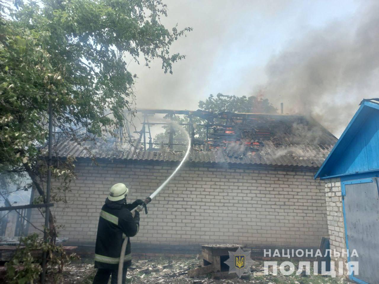 Били из “Ураганов” и танков: 26 мая в Донецкой области оккупанты разрушили 94 мирных объекта. Есть погибшие 6