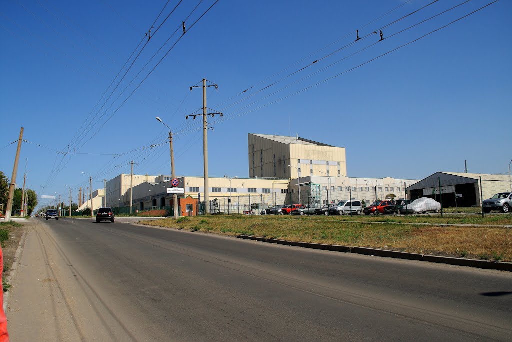 Металлолом и обломки: как выглядит завод “Синиат” в Бахмуте после вторжения России (ФОТО) 30
