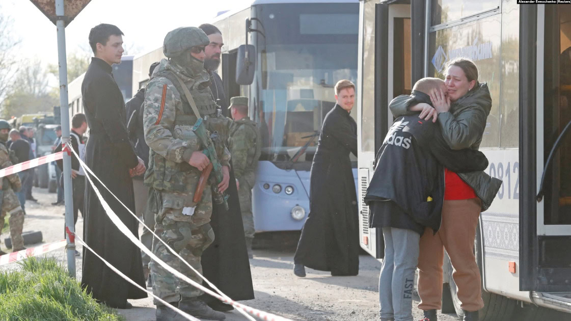 На 4 травня домовились про новий етап евакуації з Маріуполя під захистом ООН та Червоного Хреста