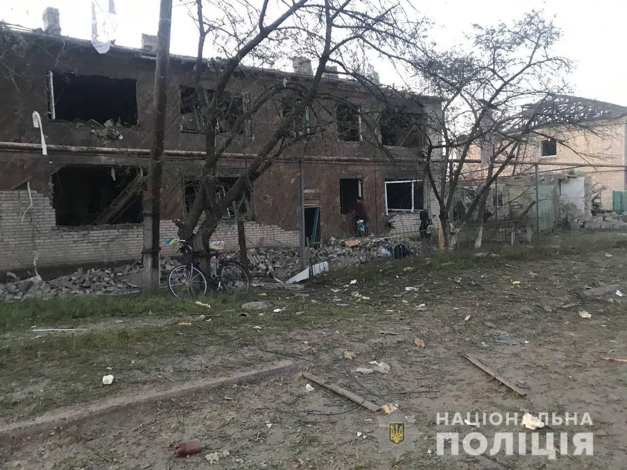4 погибших и 10 раненых. За сутки оккупанты обстреляли 19 городов и сел Донецкой области