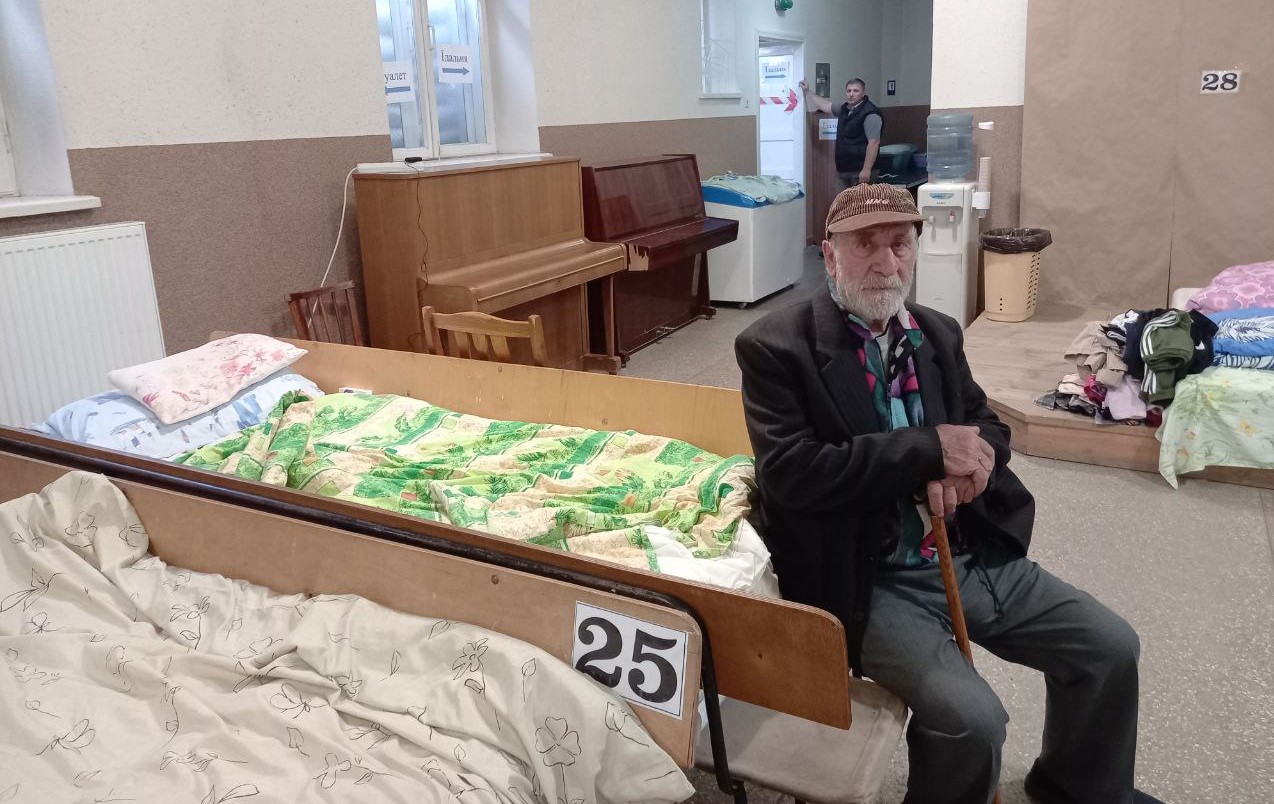 У волонтерському притулку в Ковелі Віктору Петренку з Серебрянки виділили ліжко