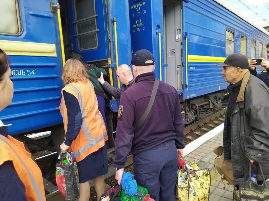 21 мая можно бесплатно эвакуироваться поездом из Покровска в западные регионы, — Укрзализныця