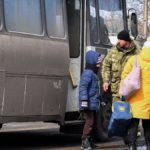 Росіяни допитують дітей, які з батьками виїхали з Маріуполя, — омбудсмен