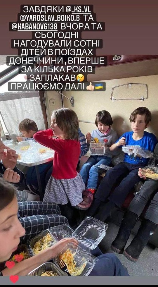 Волонтер з Бахмута Аркадій допомагав людям, які евакуювалися на захід України
