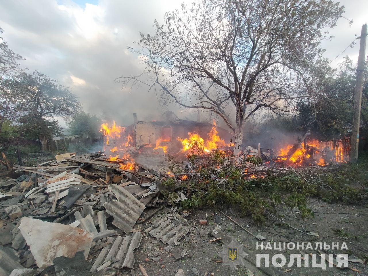 пожар после обстрела в Донецкой области