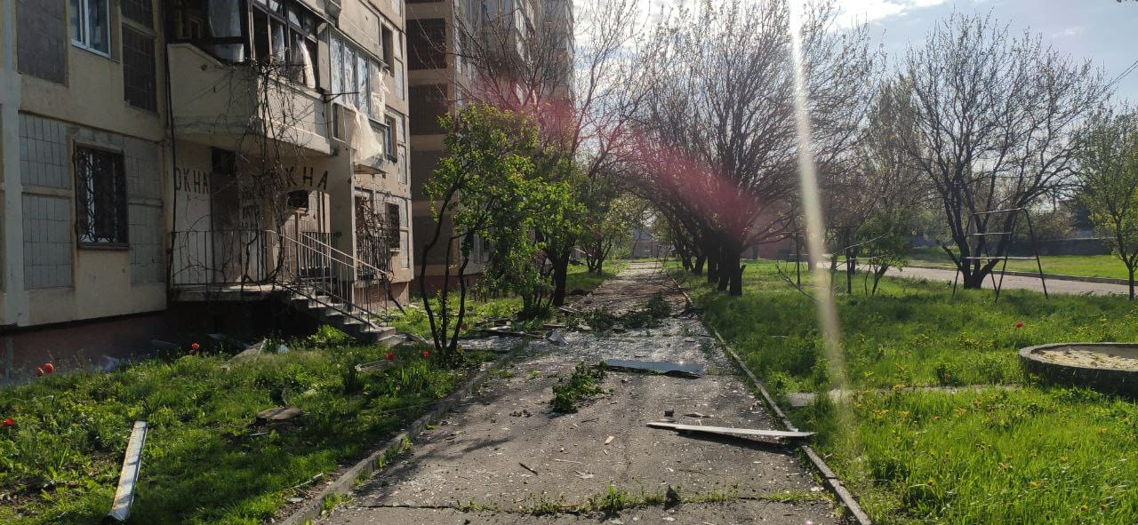последствия обстрела 3 мая в Донецкой области