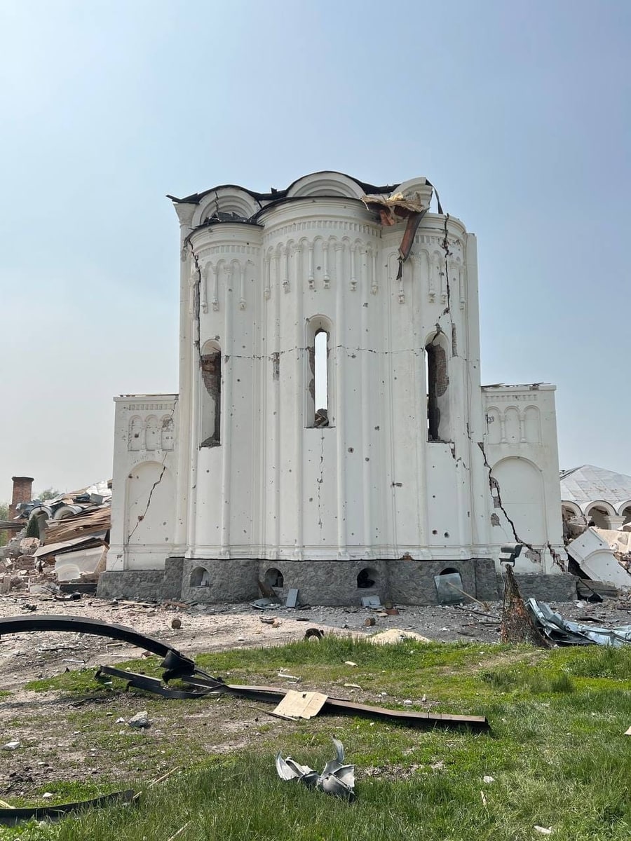 На Донеччині окупанти зруйнували вщент Георгіївський скит Святогірської лаври