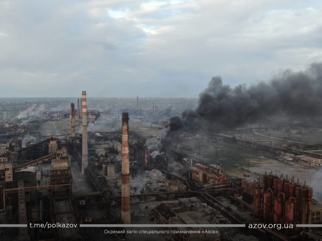 В уряді РФ кажуть, що завод “Азовсталь” має працювати далі. З нього хочуть зробити парк