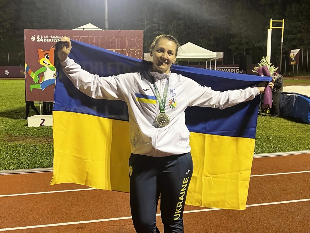 Мариупольские спортсменки завоевали 5 медалей для сборной на Дефлимпийских играх