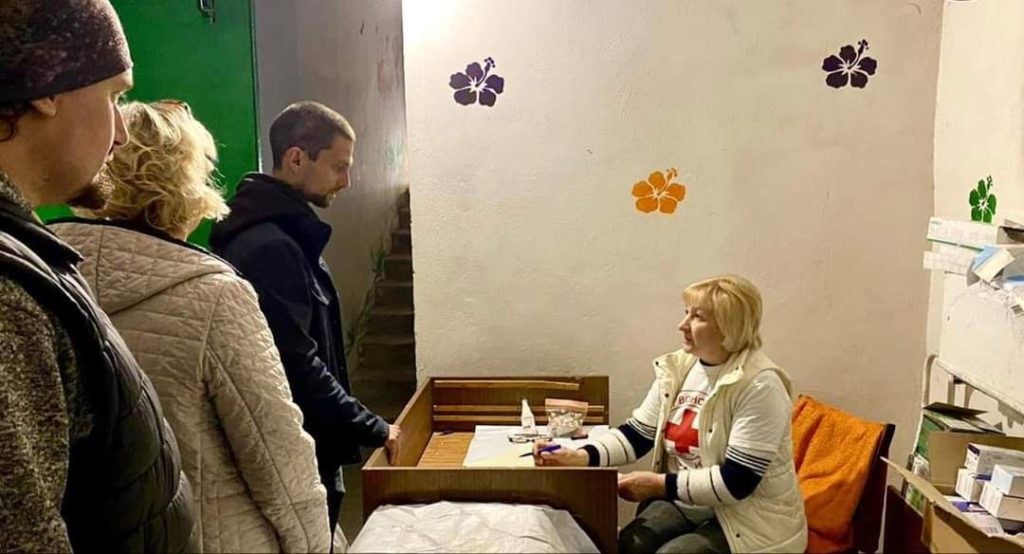 Чтобы не оставлять людей без помощи: Красный Крест обустроил медпункт в Лисичанске