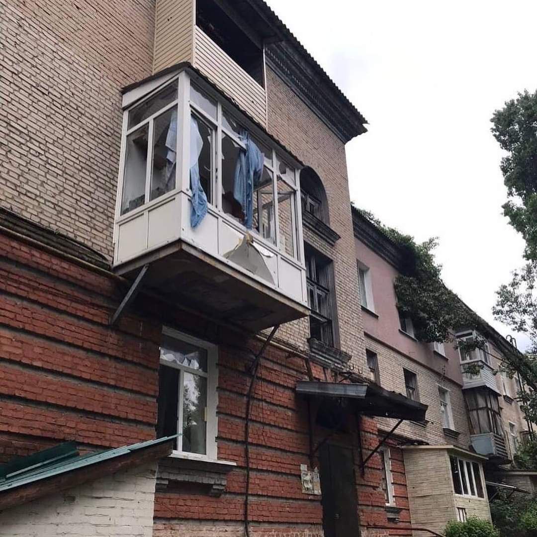 У Сєвєродонецьку внаслідок обстрілу загинули 4 людей. Як минув день у регіоні 1
