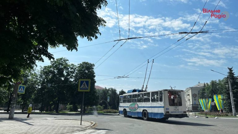 В Бахмуте возобновили движение троллейбусов и маршруток, — горсовет