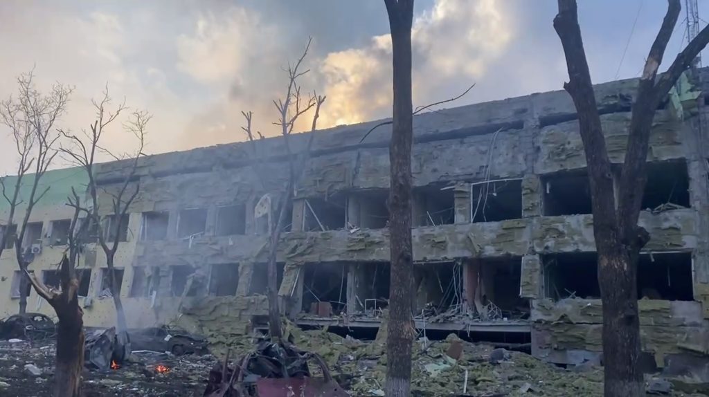В Донецкой области российские оккупанты полностью уничтожили 74 больницы, еще 48 разрушены частично