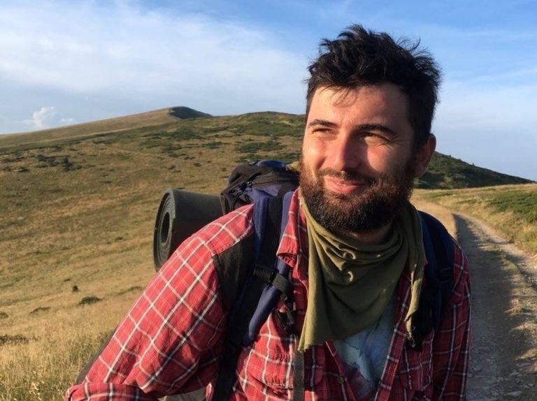 Активний патріот ще з юності. Вшануймо хвилиною мовчання Віталія Дереха