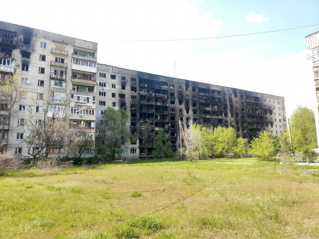 Оккупанты контролируют 70% Северодонецка и разрушили еще около 30 домов Луганщины
