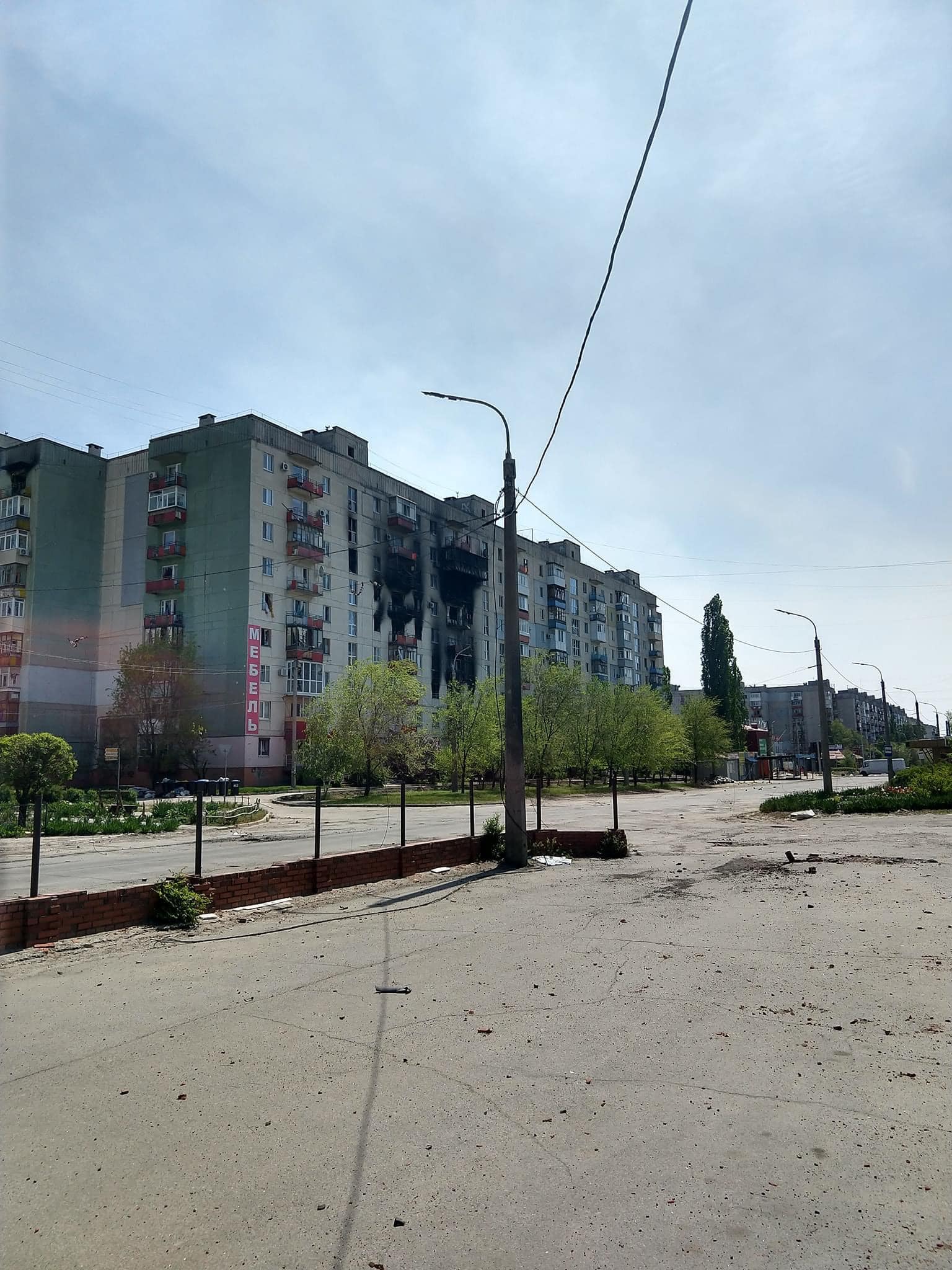Окупанти контролюють 70% Сєвєродонецька та зруйнували ще близько 30 будинків Луганщини 4
