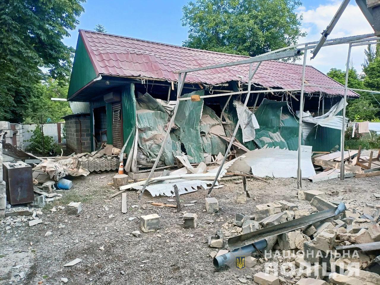 Оккупанты 21 июня били по 18 городам и селам Донецкой области. Среди раненых есть дети 7
