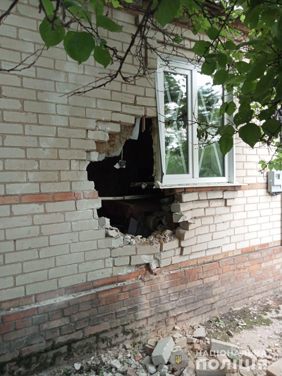 22 травня росіяни пошкодили 18 будинків на Донеччині. Під вогнем опинились 14 міст і селищ 4