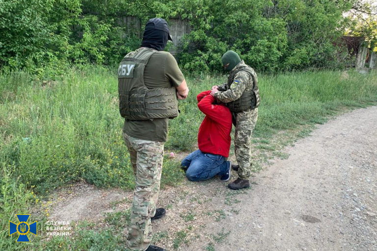 В Бахмуті затримали чергового ймовірного корегувальника вогню російських загарбників