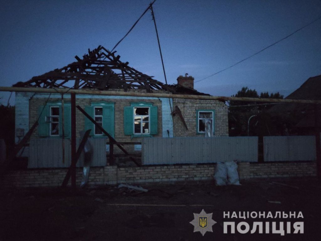 27 червня окупанти вдарили по Донеччині ракетами ЗРК “С-300”, “Градами” та “Ураганами”. Загинули двоє цивільних 3