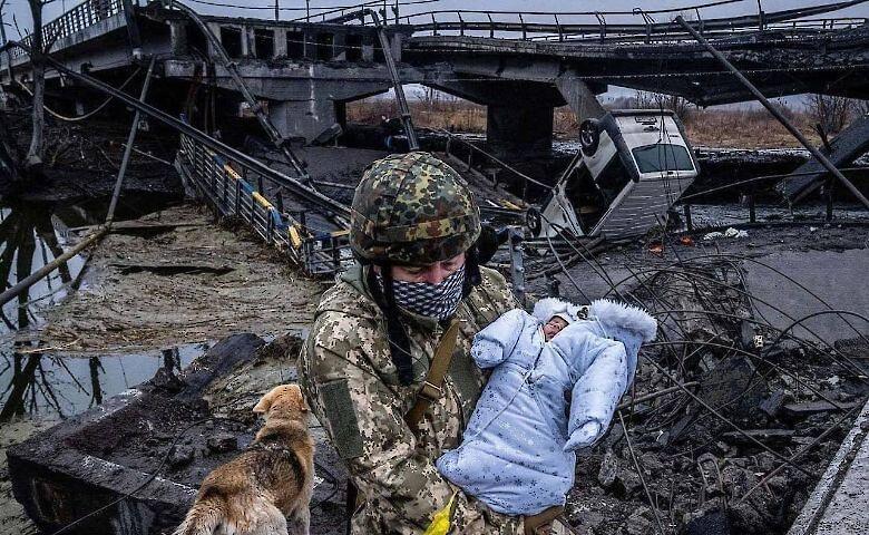 Как бойцы ВСУ помогают украинским детям во время войны (фото) 7