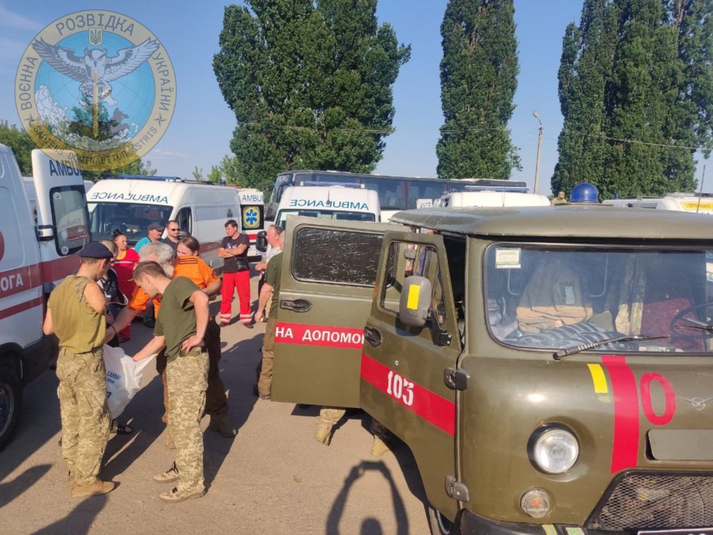 Украина обменяла еще 144 военных. Большинство из них – с “Азовстали” (ФОТО)