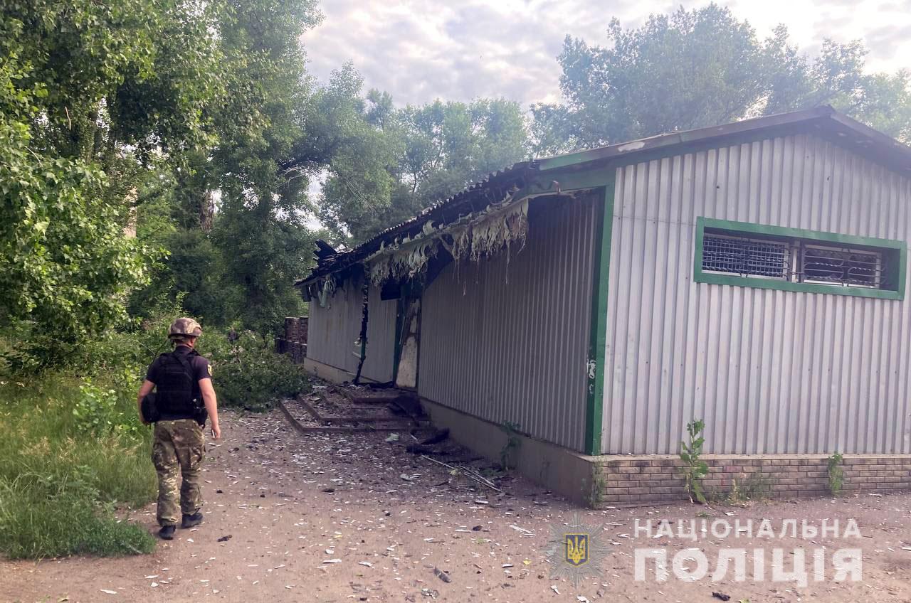 За сутки оккупанты обстреляли 12 населенных пунктов в Донецкой области. 4 гражданских погибли